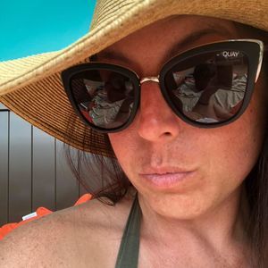 Meet your Posher, Julie